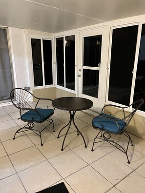 Outdoor dining - Spacious Home Away Relax Hot Tub! (Orlando)