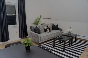 Interior - Stylist and spacious centrally located one bedroom apartment (Poughkeepsie)