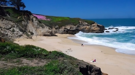 Ubicación cercana a la playa. Luxury Spa Retreat Guest House with Ocean View