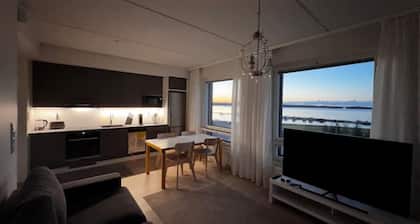 New gorgeous apartment with lake view and garage
