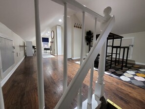 Interior - RAHWAY OASIS FREE PARKING AND LAUNDRY (Rahway)