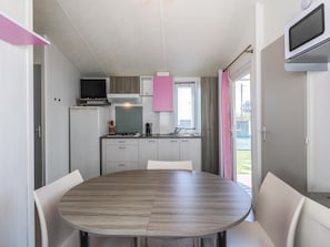 Dining - Vita Portucale | Country House with Garden (Charneca da Caparica)