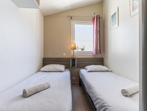 2 bedrooms, Internet, bed sheets