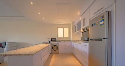 Vesta - Luxury APT I - 2BR - Golf