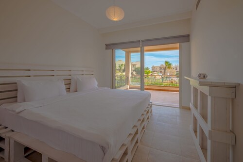 Vesta - Luxury APT I - 2BR - Golf