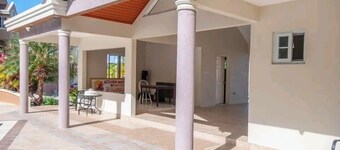 Tropical Luxury 2 bedroom Jamaican townhouse