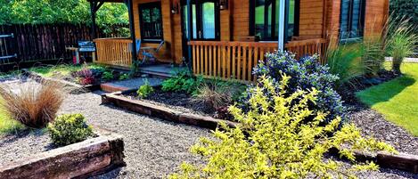 Cabin | Exterior