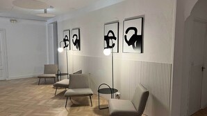 Nicht klassifiziertes Bild, 2 von 62, Schaltfläche