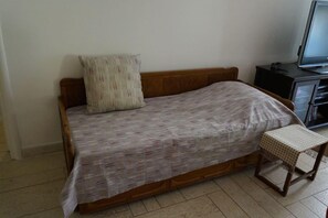 Room - Lovely 1-bed Apartment in Dasamari Greece (Rafina-Pikermi)