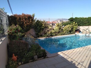 Pool - Lovely 1-bed Apartment in Dasamari Greece (Rafina-Pikermi)