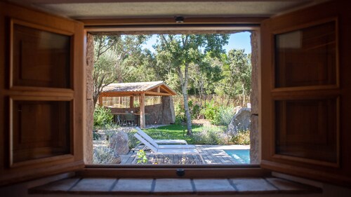 Magnificent Bergerie, heated pool, summer kitchen, pétanque court