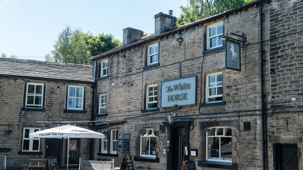 Unclassified image, 1 of 19, button - The White Horse Inn (Holmfirth)
