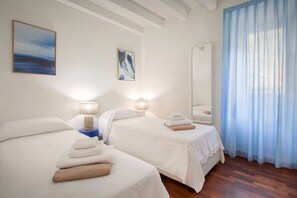 2 Schlafzimmer, Bügeleisen/Bügelbrett, kostenloses WLAN, Bettwäsche