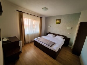 7 Schlafzimmer, kostenloses WLAN, Bettwäsche