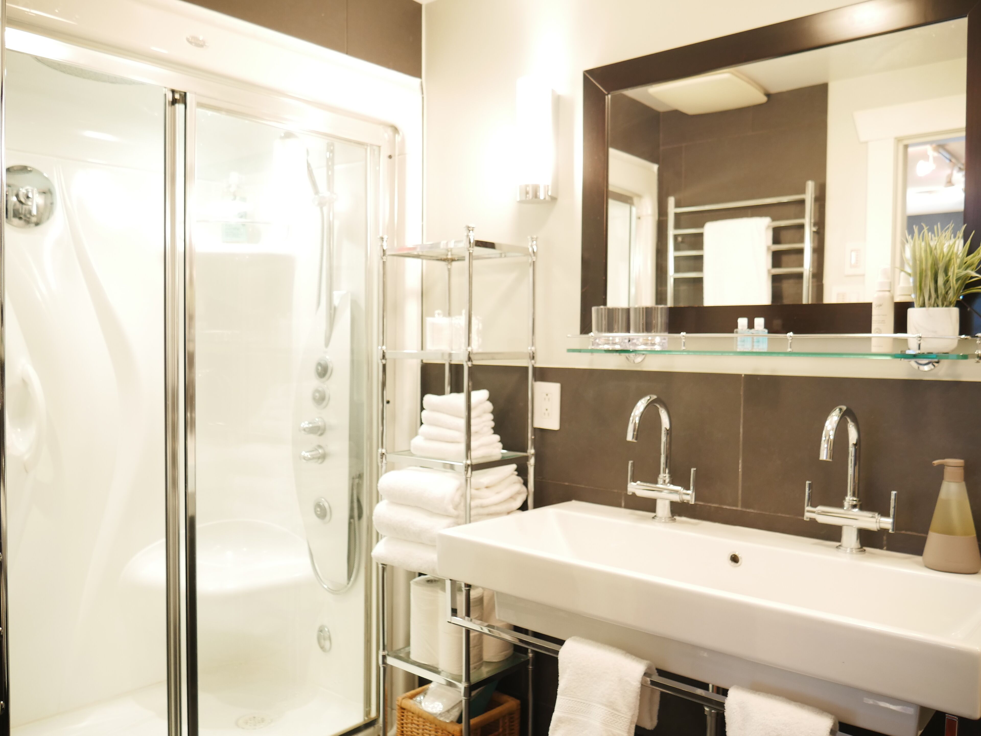 Bathtub, hair dryer, towels, soap