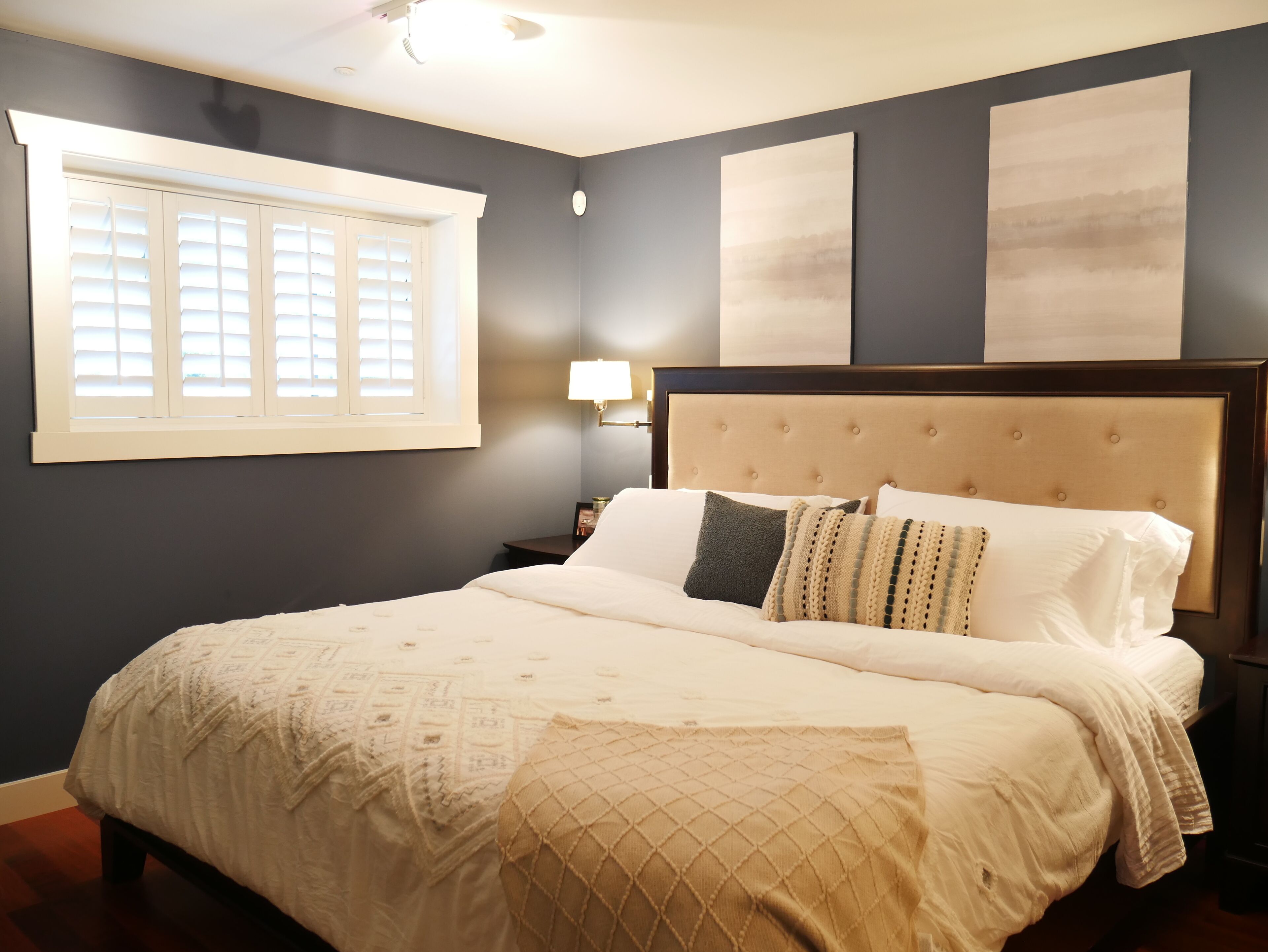 2 bedrooms, in-room safe, desk, iron/ironing board