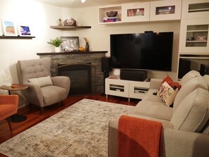 Smart TV, fireplace, video games, books