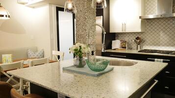 Fridge, microwave, oven, stovetop