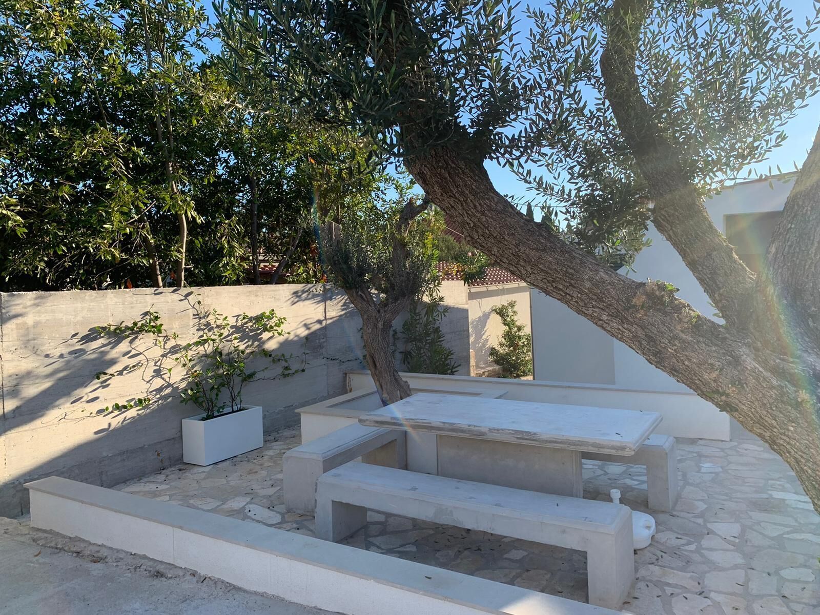 屋外ダイニングエリア