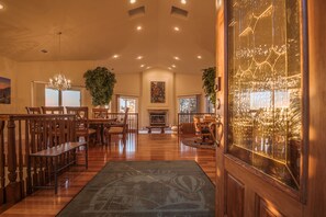 Interior - Alta Vista - Luxury Murphys Home (Murphys)