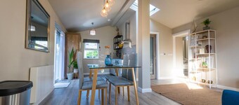 Newly Renovated, Stylish Self-catering Apartment