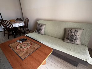 Apartment | Living room