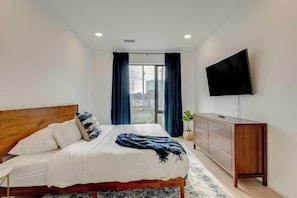 3 chambres, fer et planche à repasser, lit parapluie, Wi-Fi gratuit