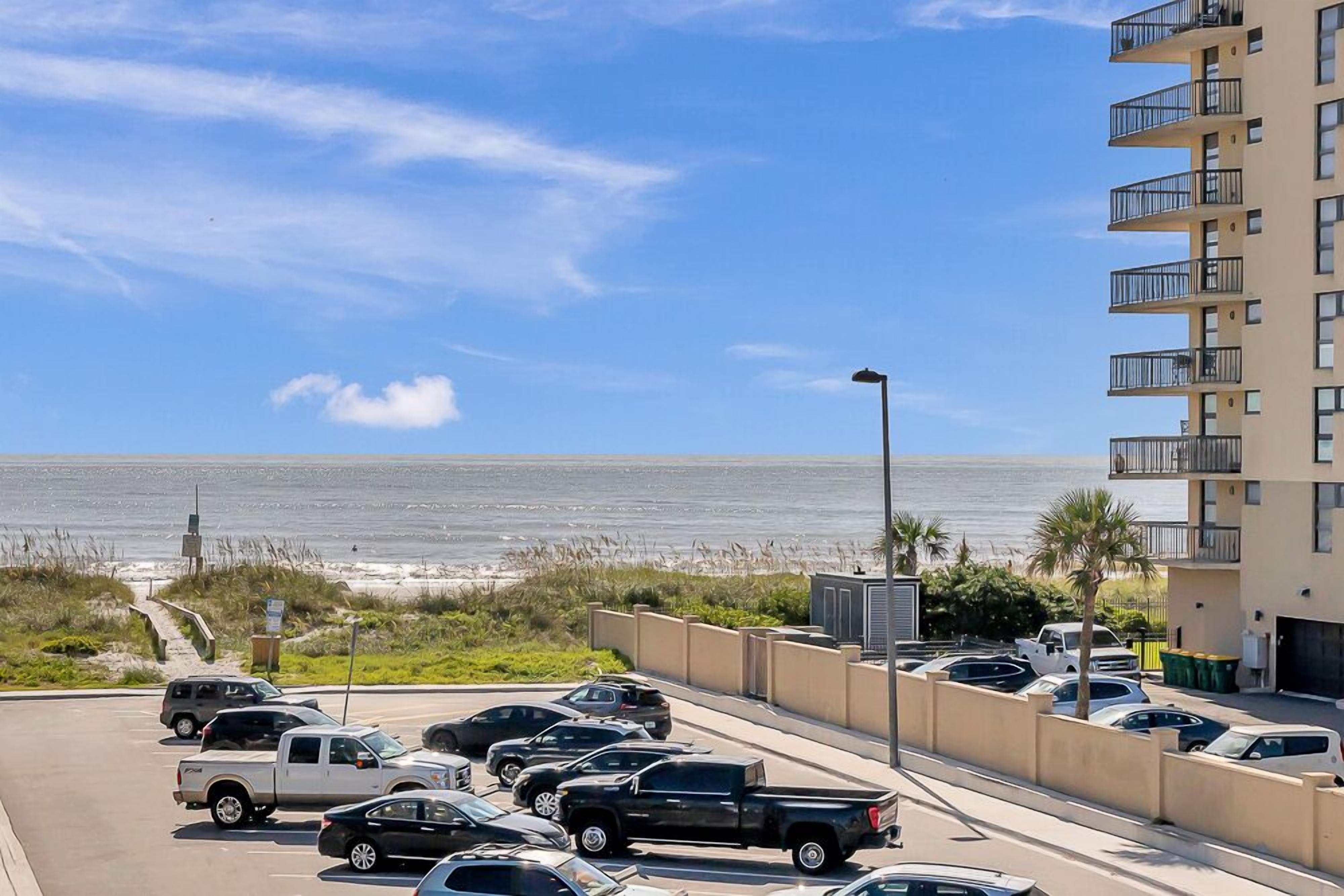 Views of the Surf in this luxury 3 bedroom townhome across from the beach.