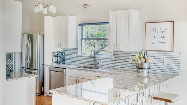 House, Multiple Beds, Balcony | Private kitchen - Lavish Lake Getaway (Austin)