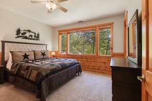 House, Multiple Beds, Hot Tub | 2 bedrooms, free WiFi, bed sheets - Adventure Awaits (Truckee)