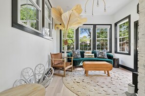 TV - Unwind in Style | The Longboard (Mount Pleasant)