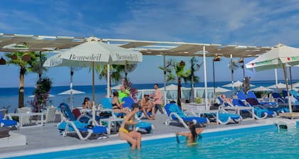 Selena Bay Resort