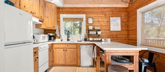 Perch - Cushman Hideaway: Modern Lake Cushman Cabin Getaway