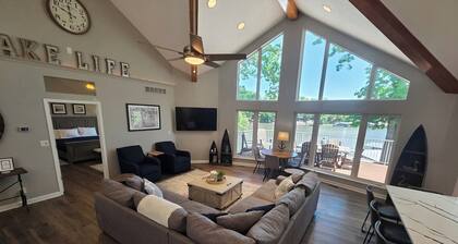 Large, private, multifamily lake retreat.