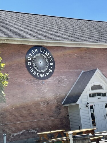 Sunny, new centrally located condo!