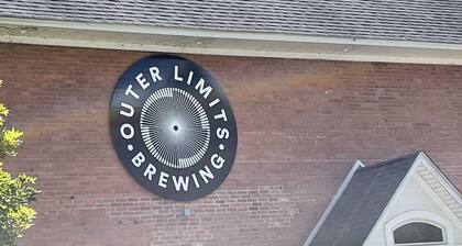 Sunny, new centrally located condo!