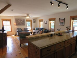 Private kitchen - Sunny, new centrally located condo! (Cavendish)