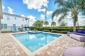 Ulkouima-allas, lämmitetty uima-allas