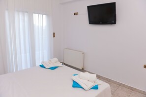 3 bedrooms, in-room safe, desk, soundproofing - White&Blue Luxury Suites Rhodes Island (Ialissos)