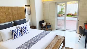 4 Suite Max con Fuente y Vista a la Montaña - Pet Friendly | Ropa de cama de alta calidad, edredón, camas Select Comfort y minibar