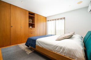 2 habitaciones, tabla de planchar con plancha y wifi gratis 