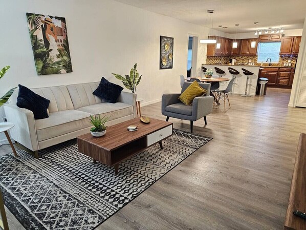 تلفزيون ذكي