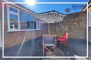 Outdoor dining - ◑Executive 2 Bed ◑Wifi ◑Yard ◑Nr Stadium ◑Durham (County Durham)