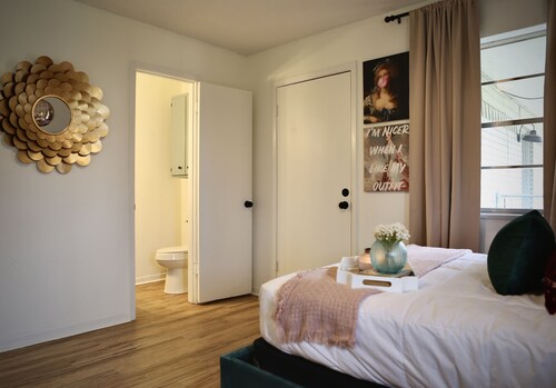 Recently updated home a few minutes from historic downtown Hico!