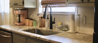 Recently updated home a few minutes from historic downtown Hico!