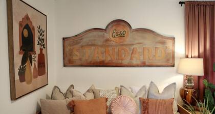 Recently updated home a few minutes from historic downtown Hico!