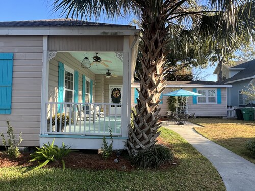 Historic 1890's house in Old Town BSL.  Walking distance to BSL and the beach.