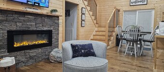 Sugar Bear Cabin 5 mins from State Park!  Fishing, w/boat parking, golf & more!