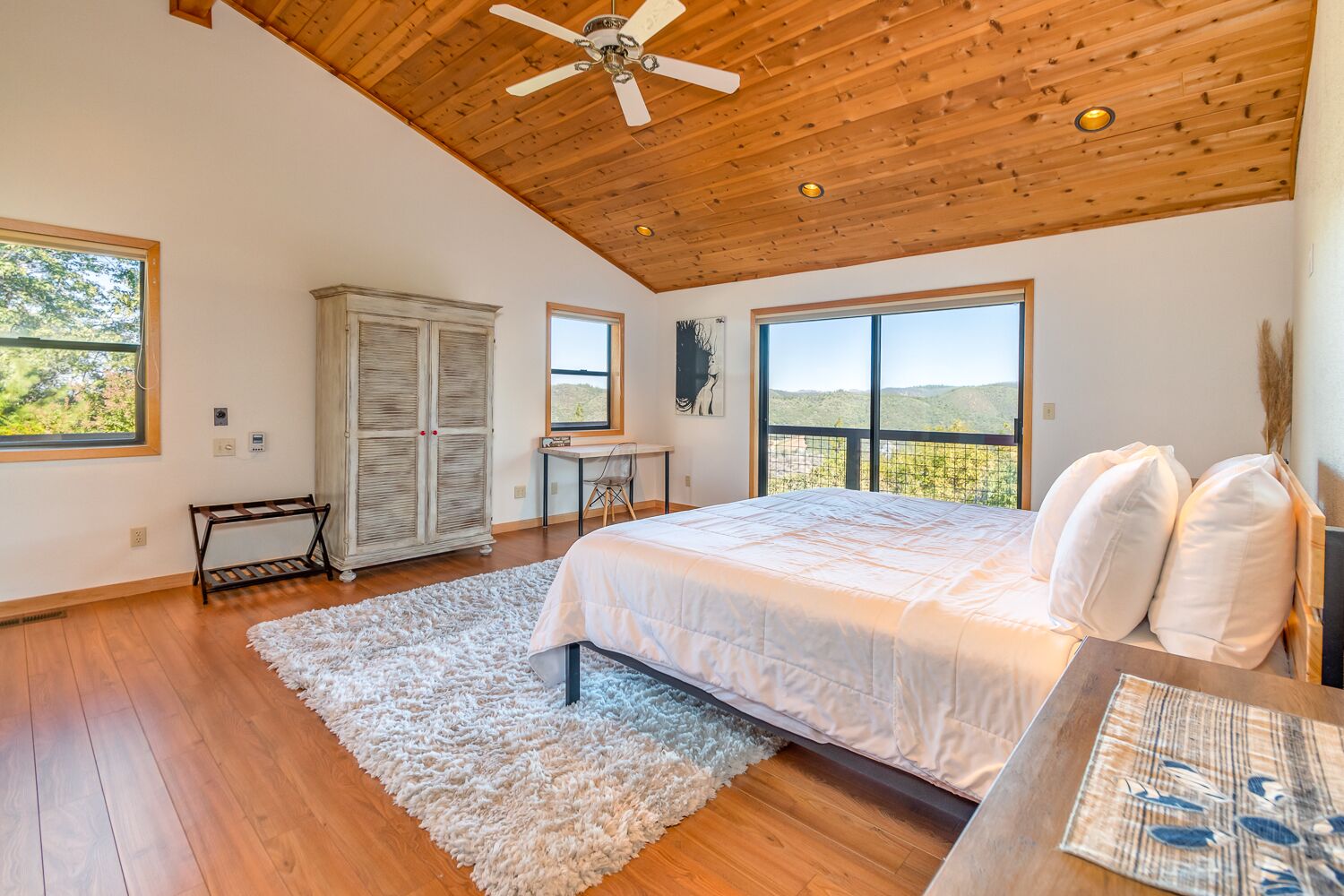 Spectacular Panoramic Vista Views, Close To Wine Tasting And Fine Dining W/ac - Murphys, CA