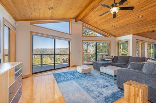 Spectacular Panoramic Vista Views, Close to wine tasting and fine dining w/AC